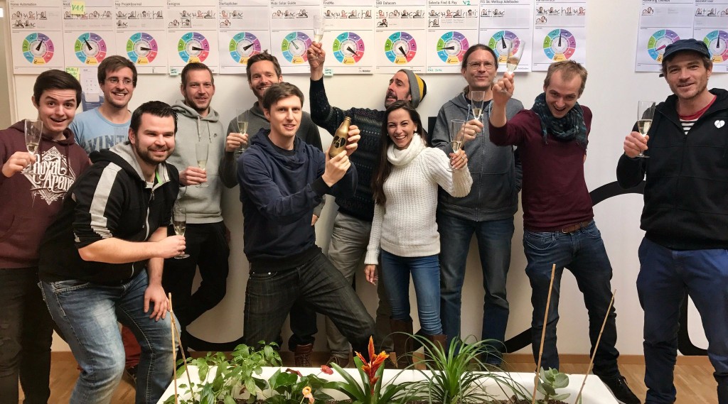 Ein Gruppenfoto des Apps with love-Teams im Jahr 2016.