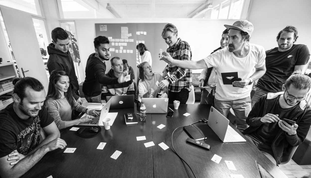 Ämtli Karten ziehen im Apps with love Office