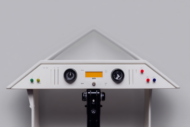 "UI / Useless Interfaces" KI Kunst von __ewert__