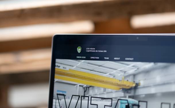 LOG-VISION website close-up