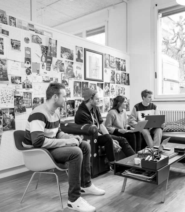 Sitzung im Wohnzimmer