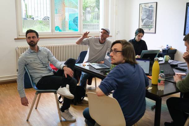 Gesammelte Ideen werden gemeinsam diskutiert